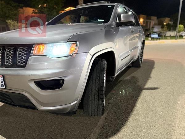 جيب جراند شيروكي 2019 للبيع في العراق - اربيل